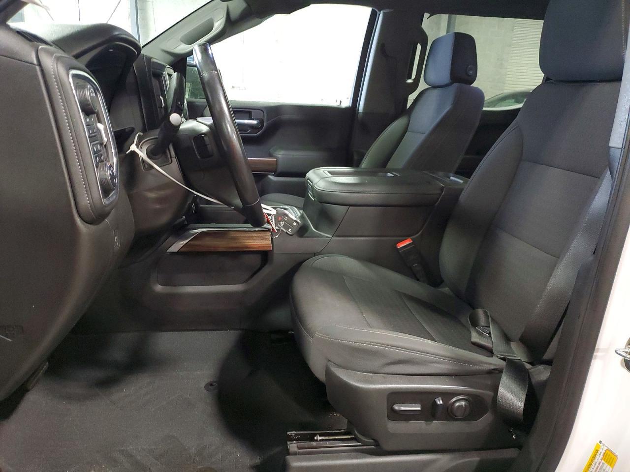 2021 CHEVROLET Silverado