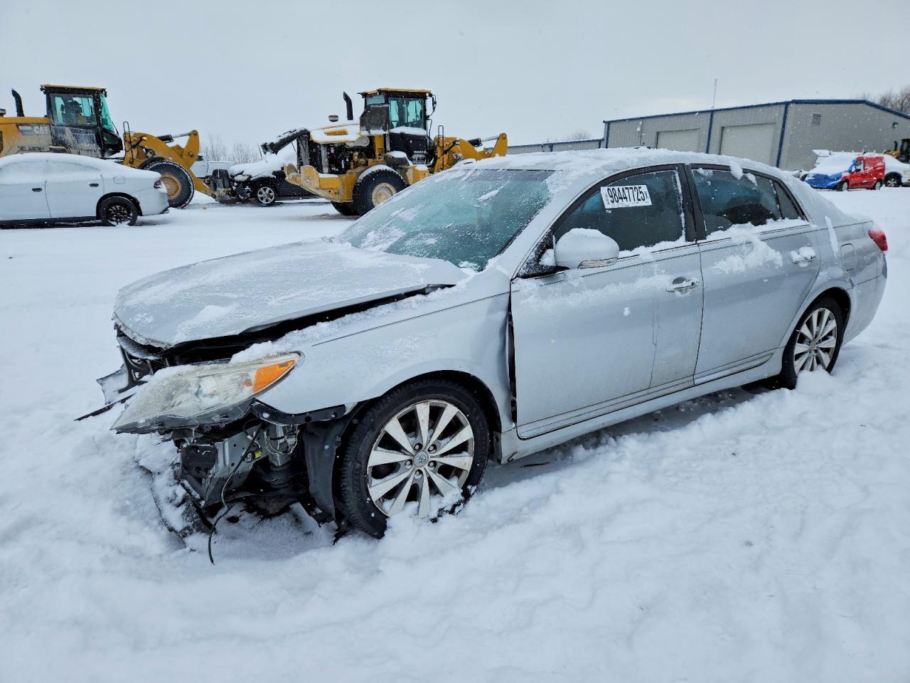 2011 TOYOTA Avalon