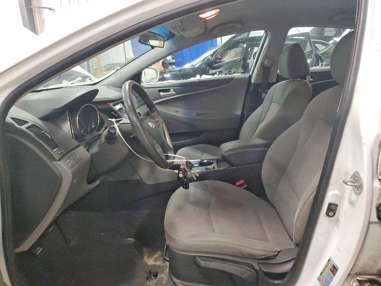 2011 HYUNDAI SONATA