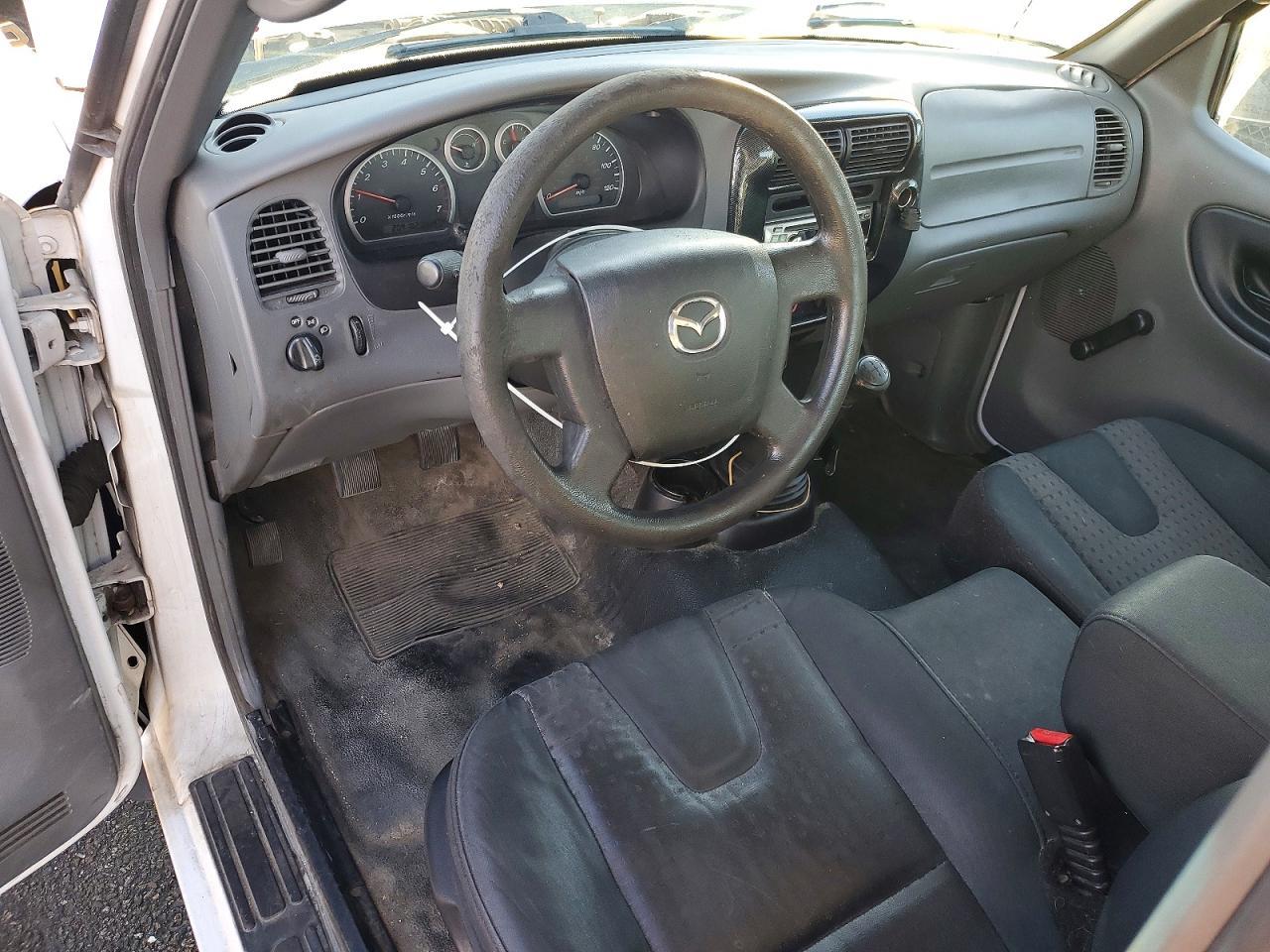 2004 MAZDA B2300