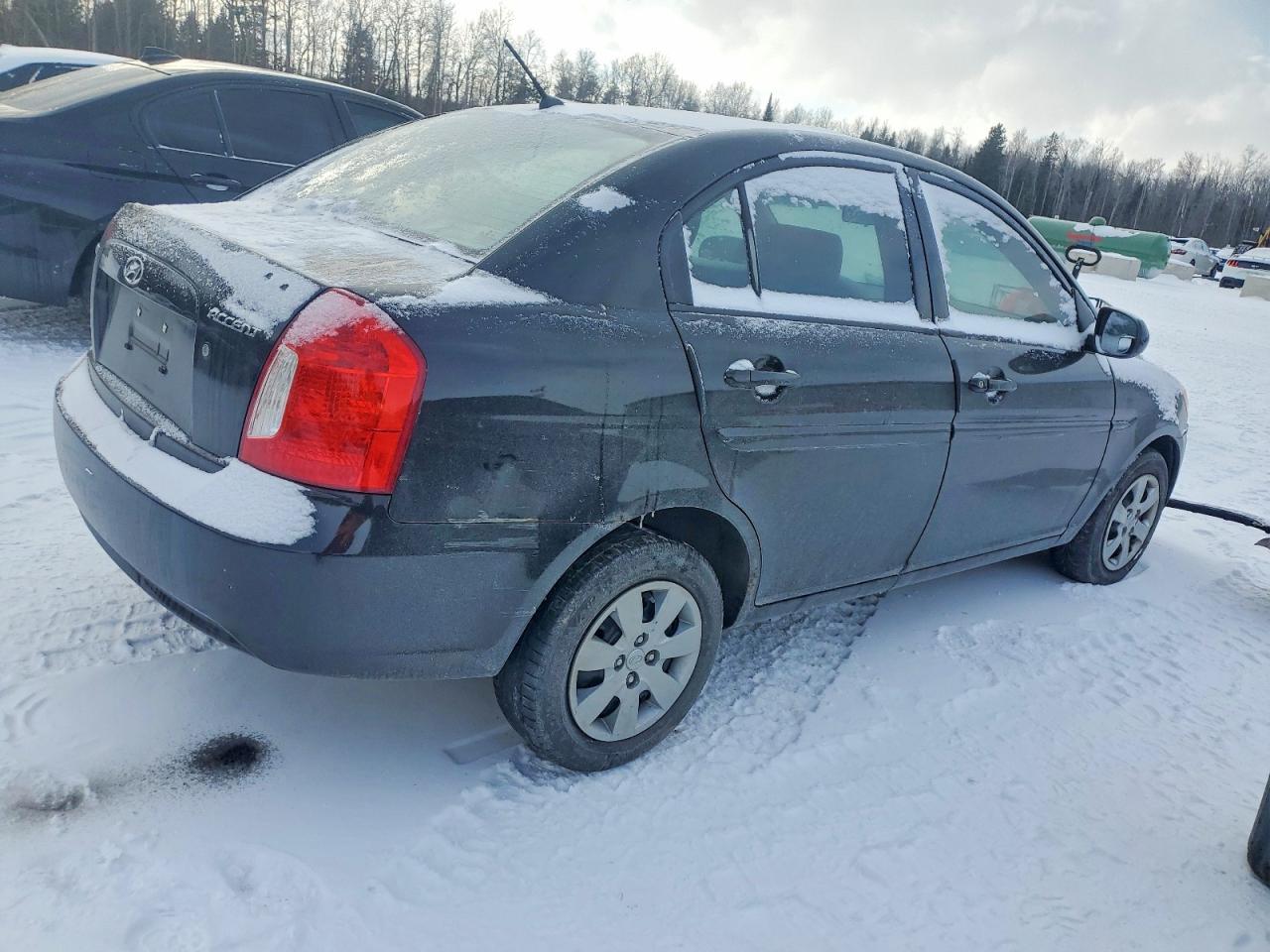 2011 HYUNDAI ACCENT