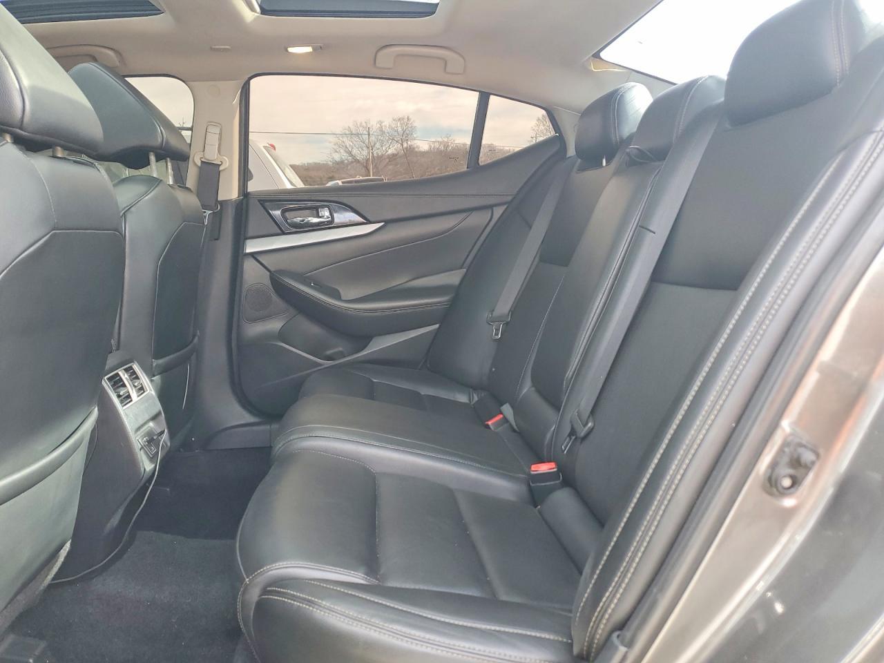 2018 NISSAN Maxima