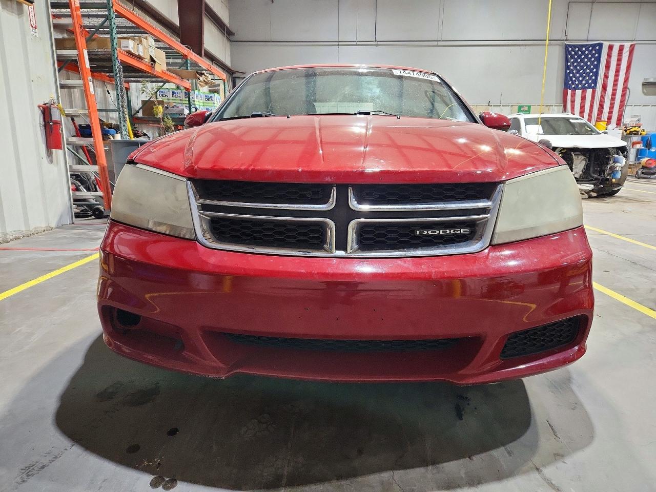 2012 DODGE Avenger