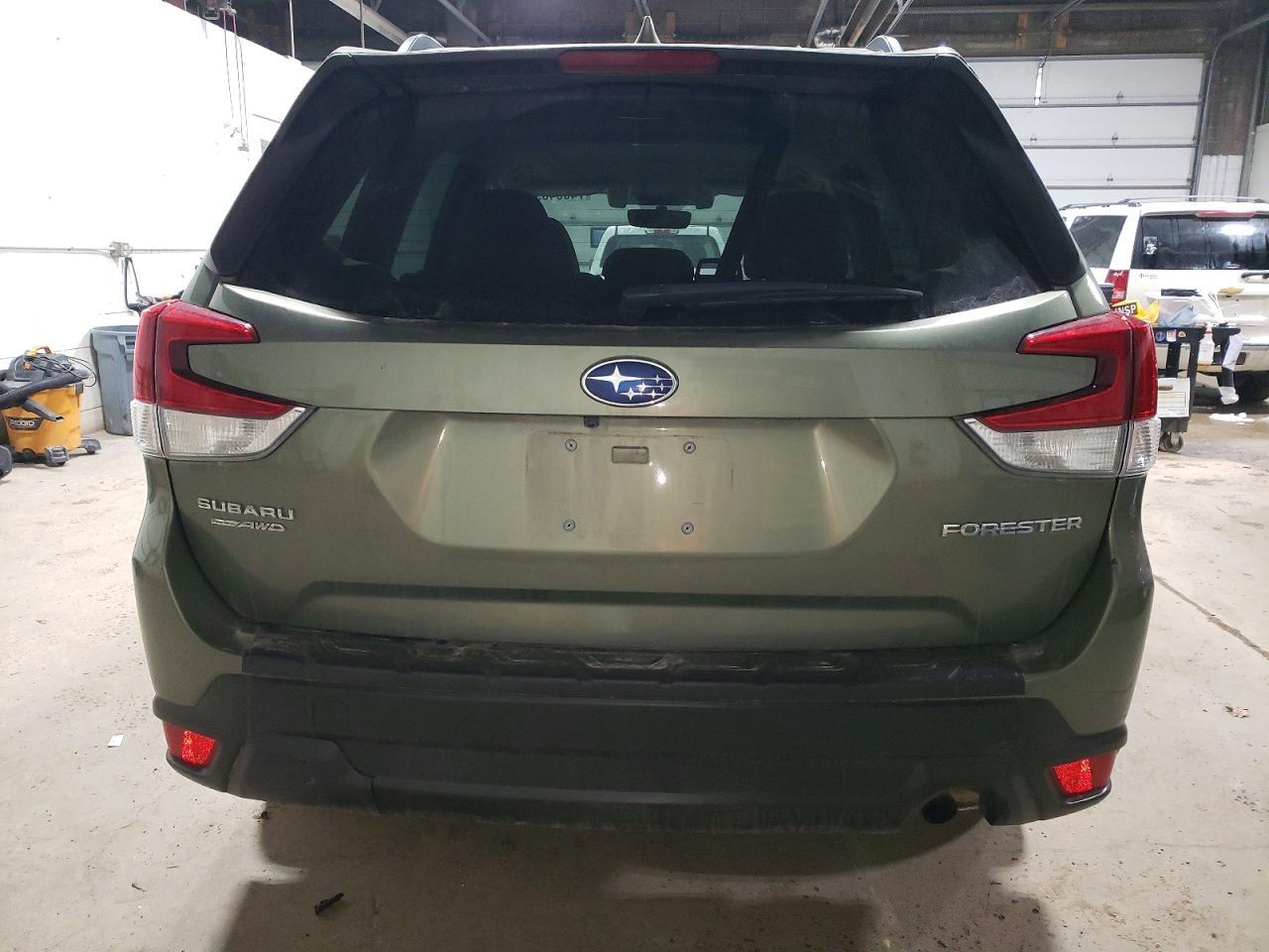 2020 SUBARU FORESTER