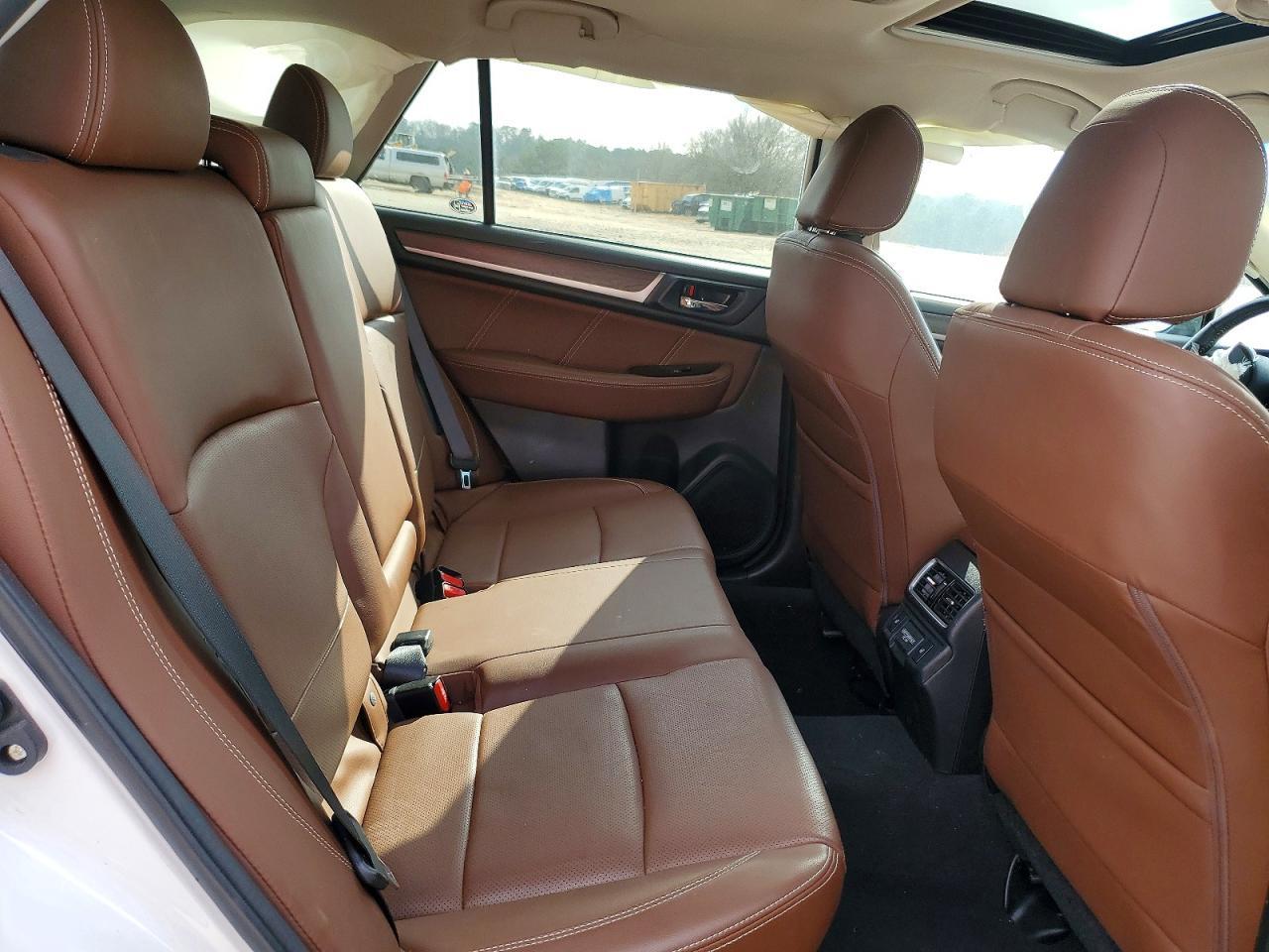 2018 SUBARU Outback