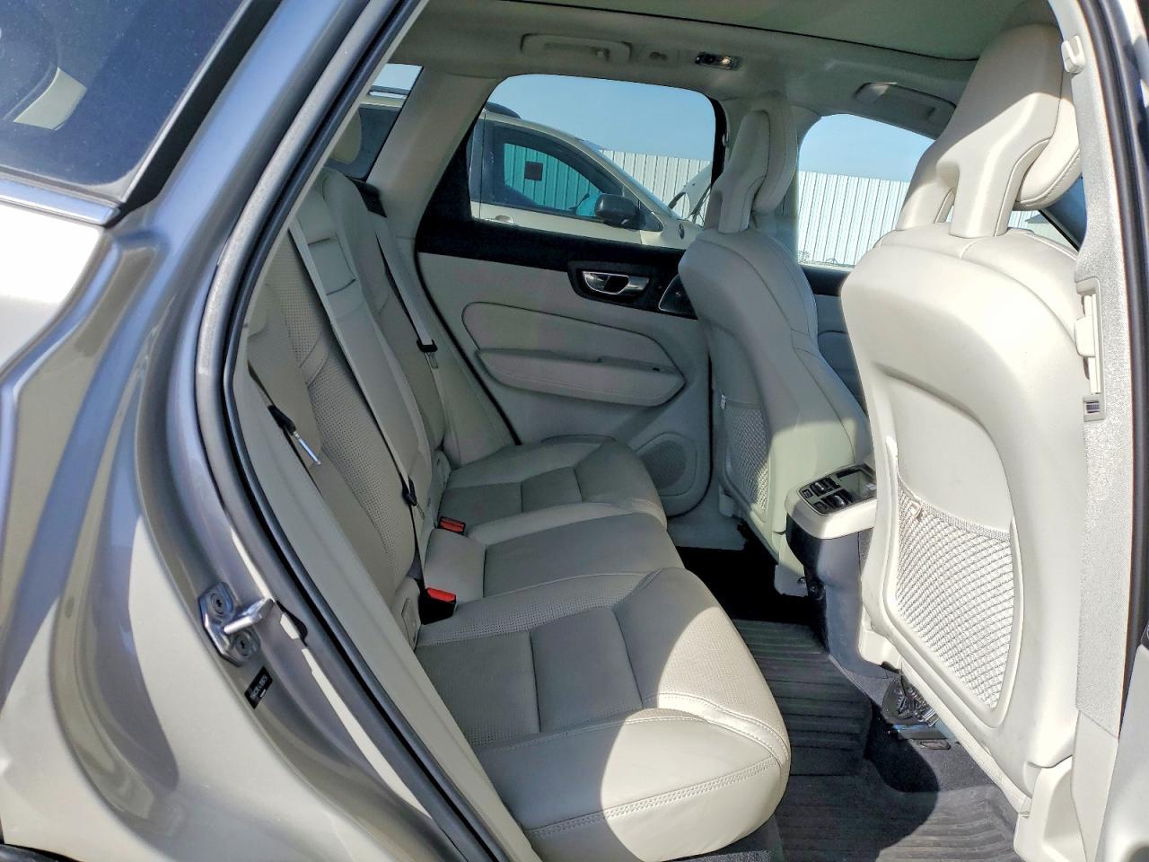2018 VOLVO XC60