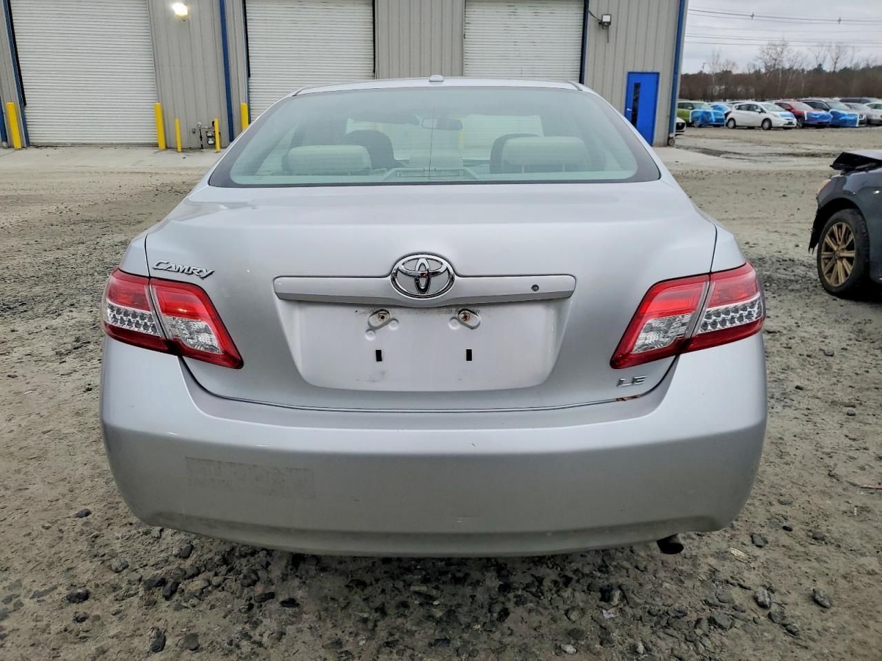 2010 TOYOTA CAMRY