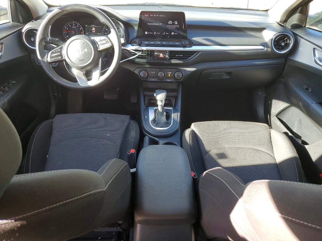 2024 KIA FORTE