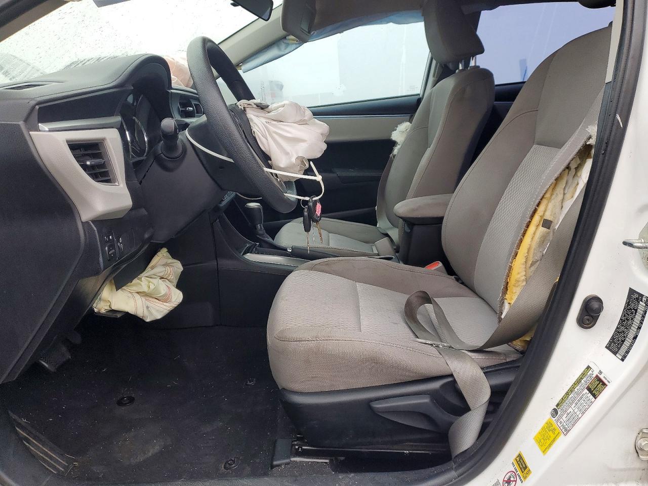 2015 TOYOTA COROLLA