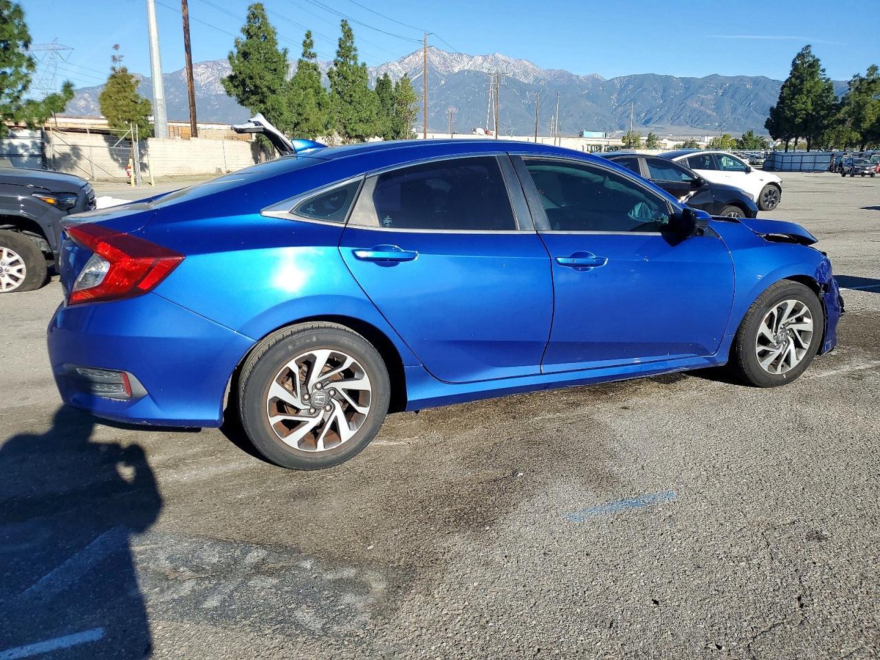 2018 HONDA CIVIC