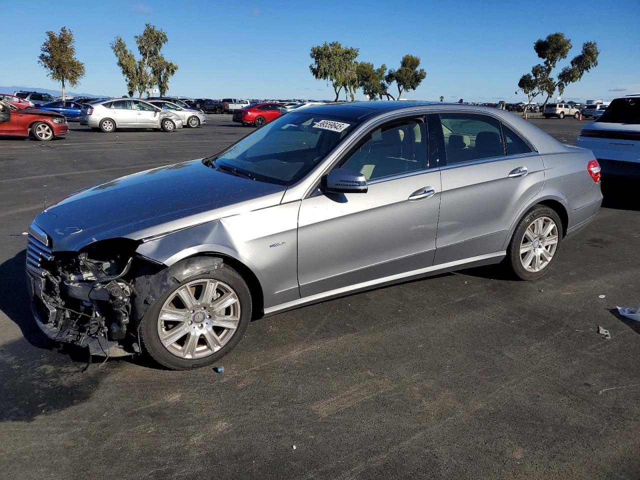 2012 MERCEDES-BENZ E-Class