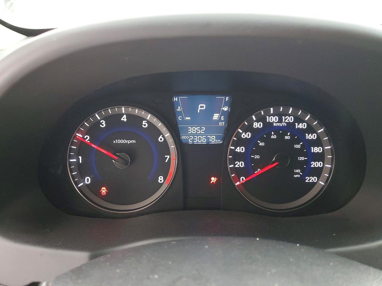 2012 HYUNDAI ACCENT