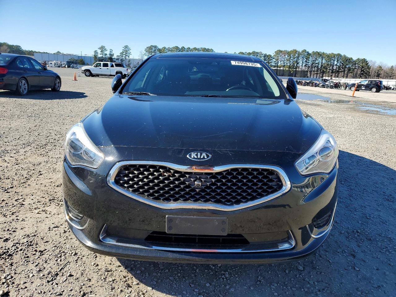 2015 KIA Cadenza