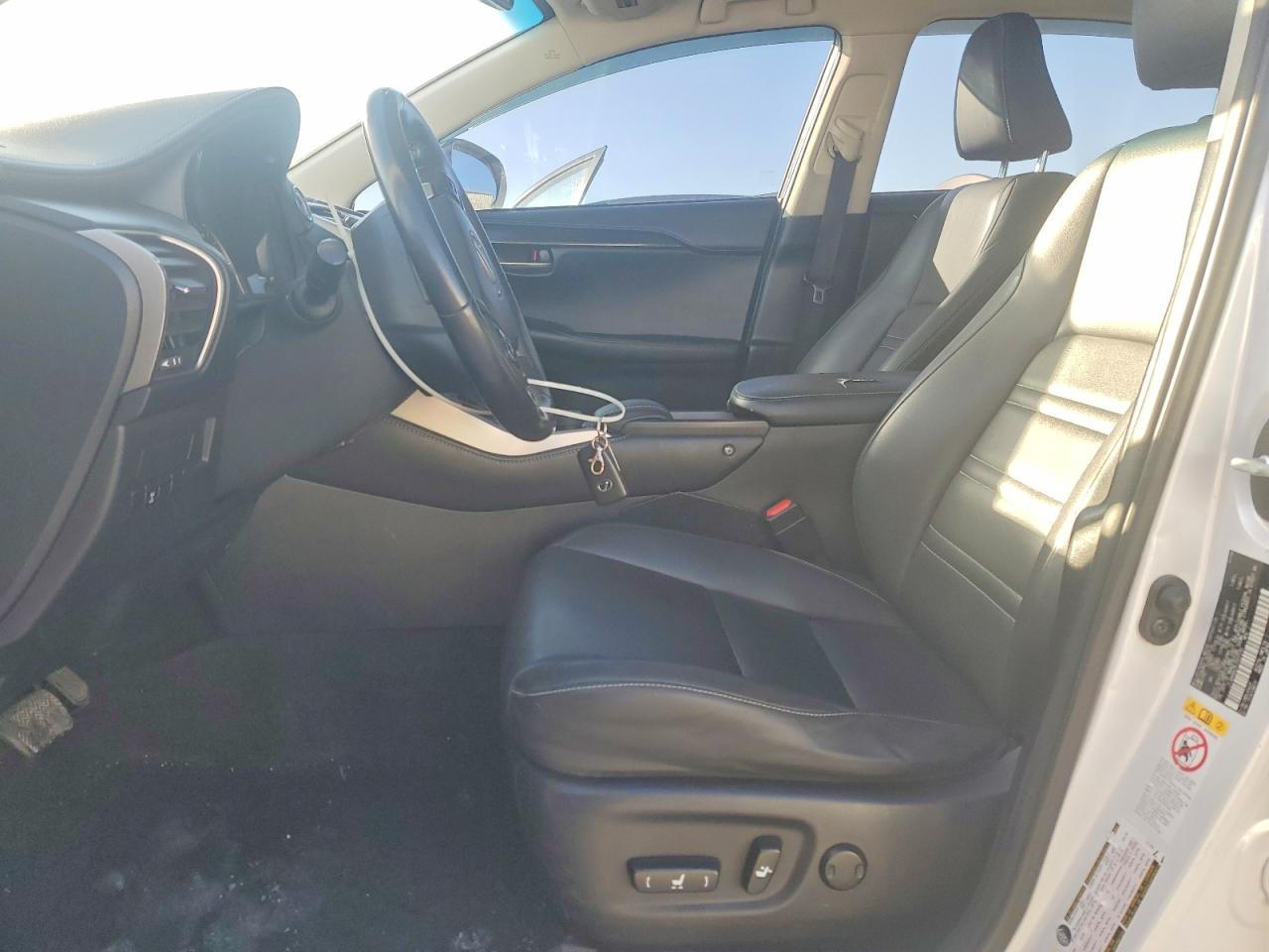 2015 LEXUS NX 200T