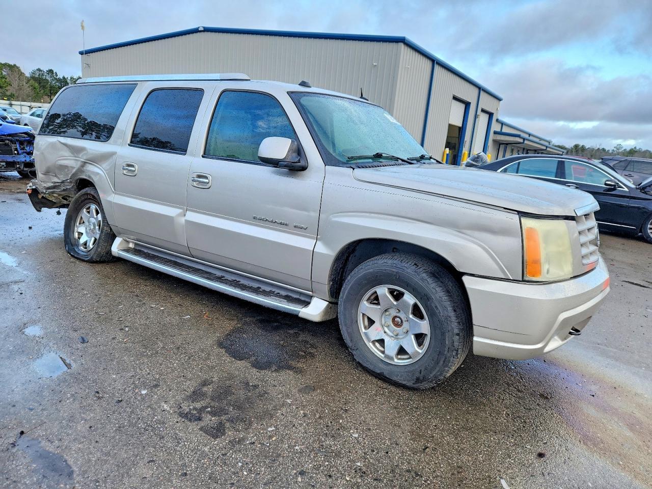 2004 CADILLAC Escalade ESV