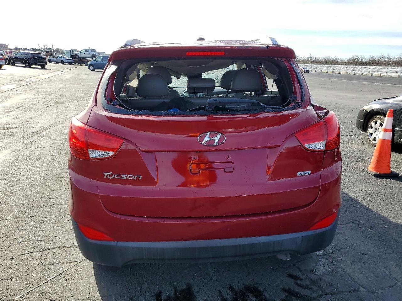 2015 HYUNDAI TUCSON