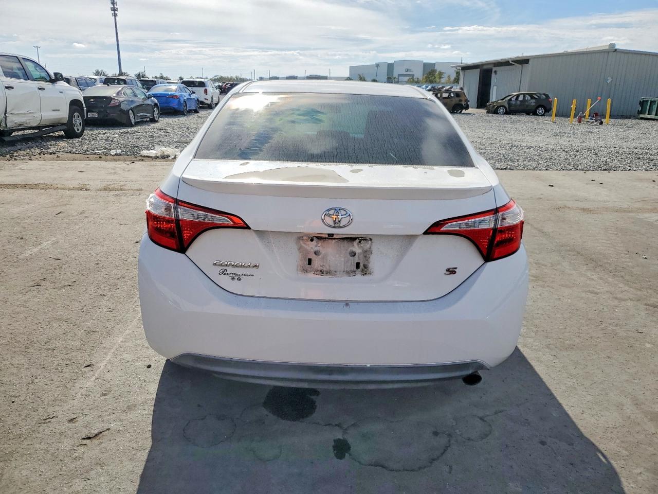 2015 TOYOTA COROLLA