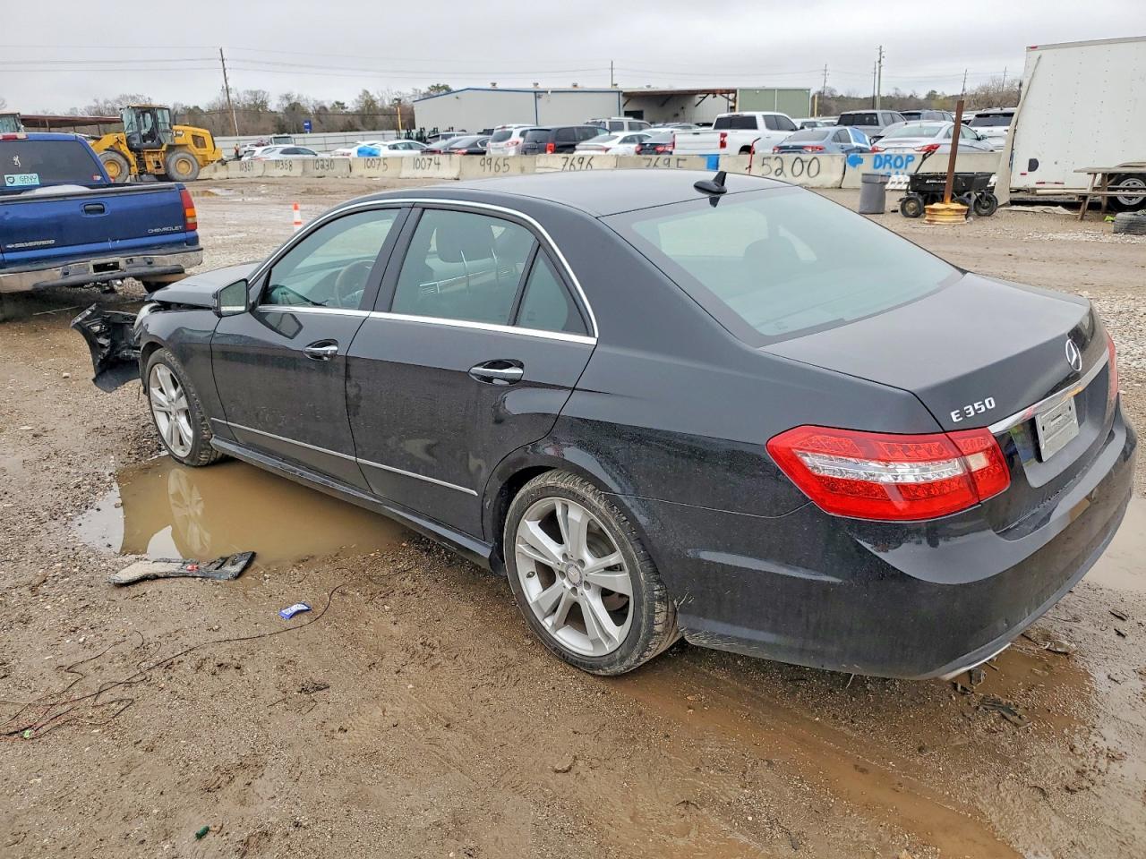 2013 MERCEDES-BENZ E-Class