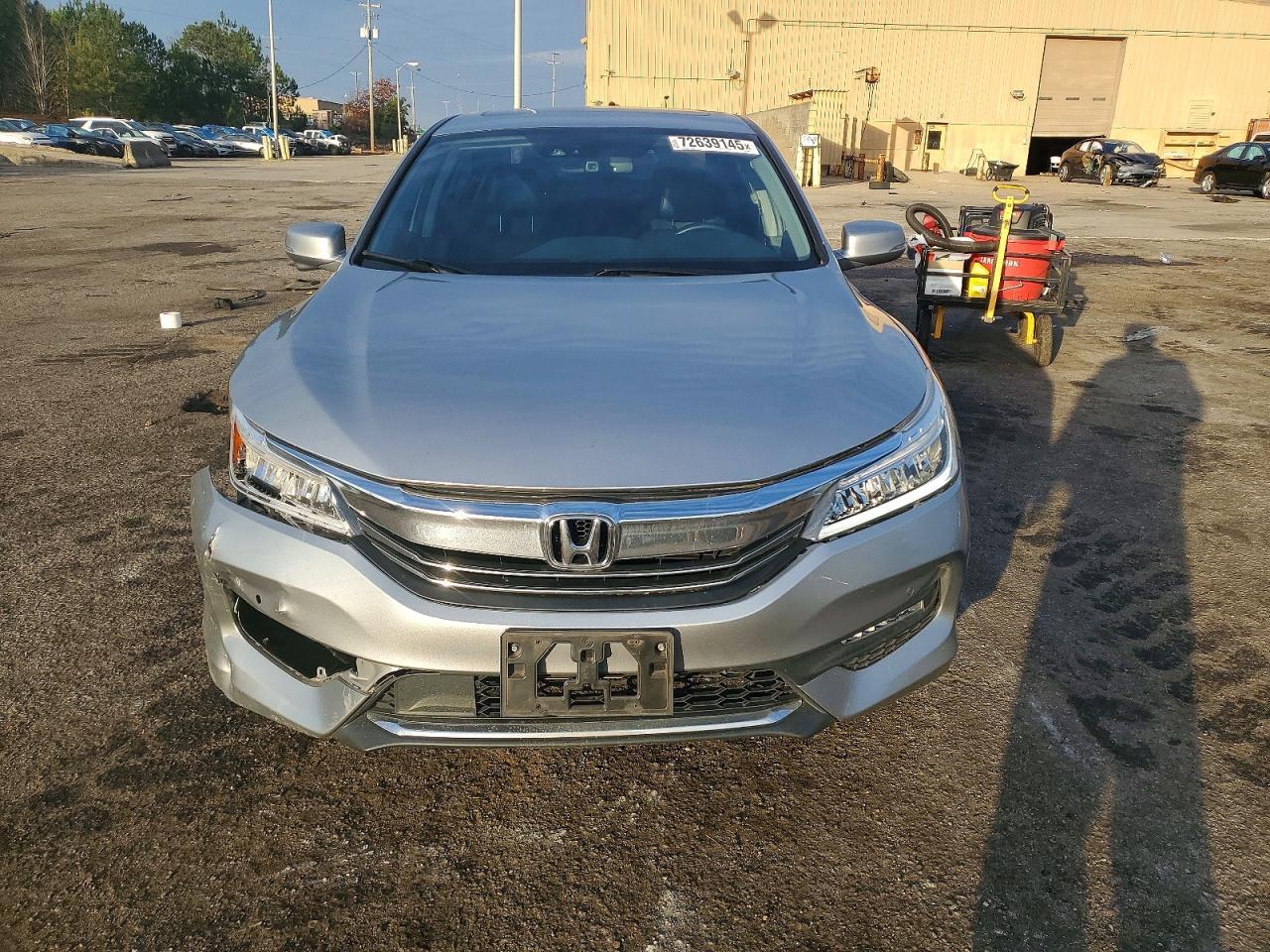 2017 HONDA ACCORD