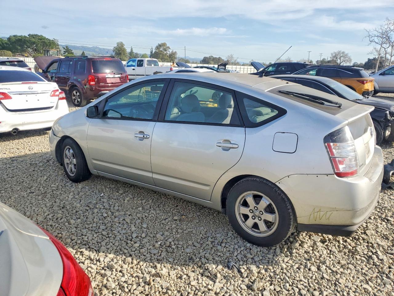 2004 TOYOTA PRIUS