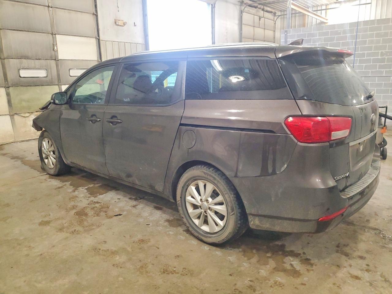 2016 KIA SEDONA