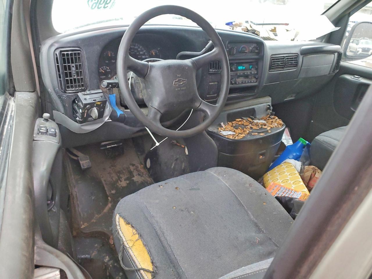 2002 CHEVROLET Express 3500