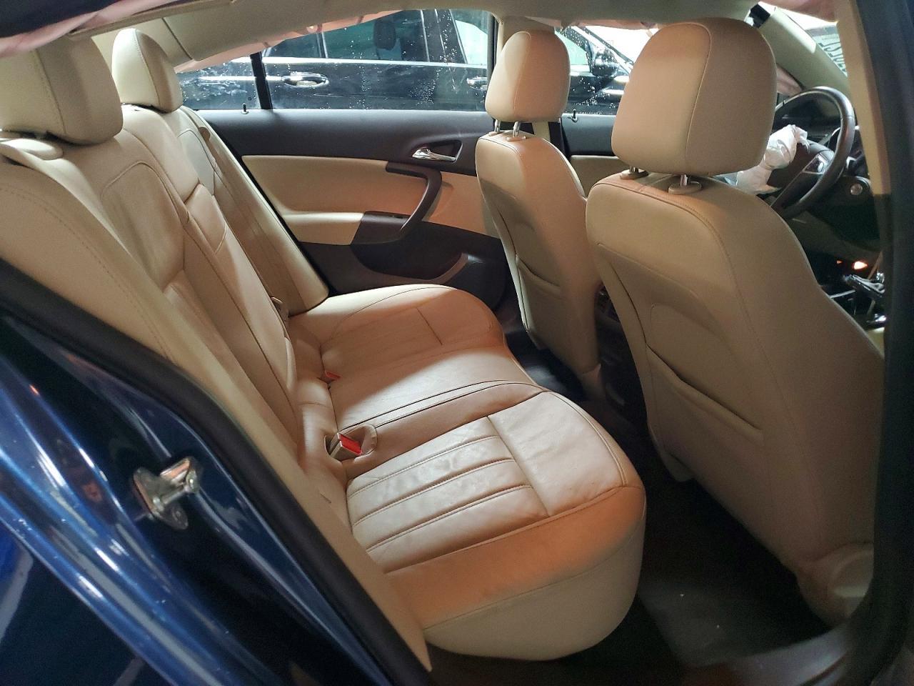 2011 BUICK Regal