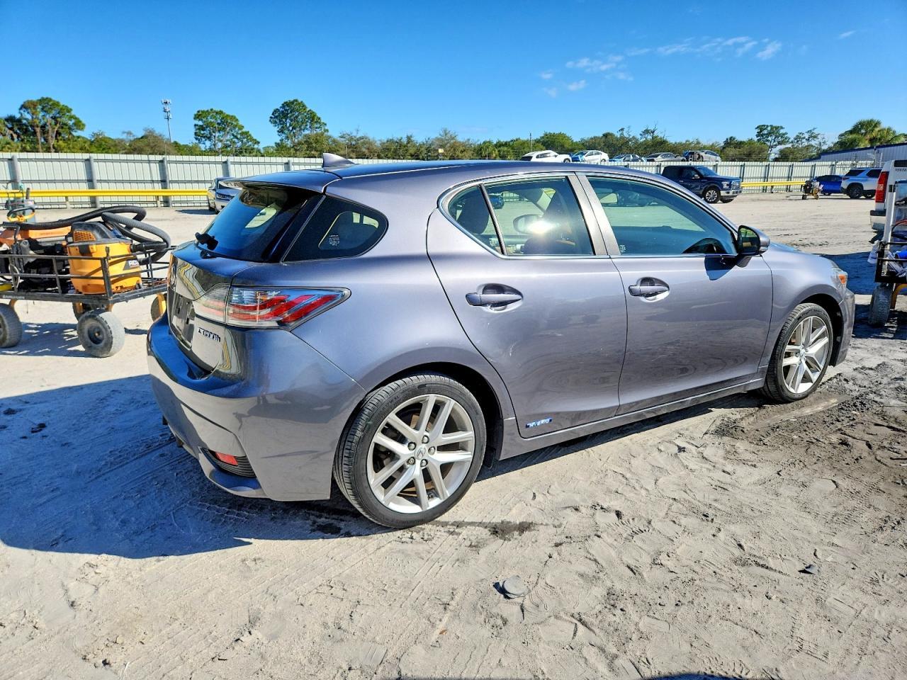 2015 LEXUS CT 200H
