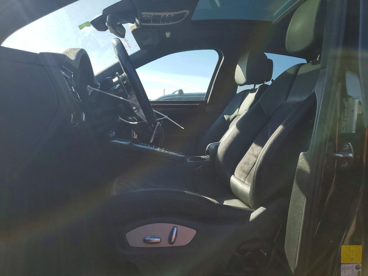 2021 PORSCHE Macan