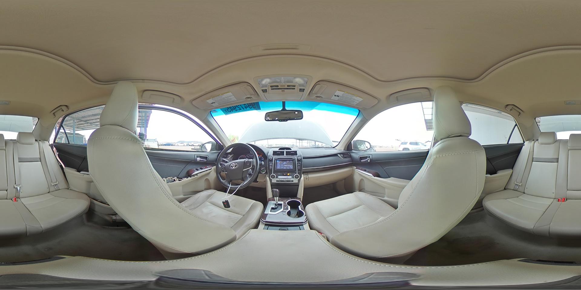 2014 TOYOTA CAMRY