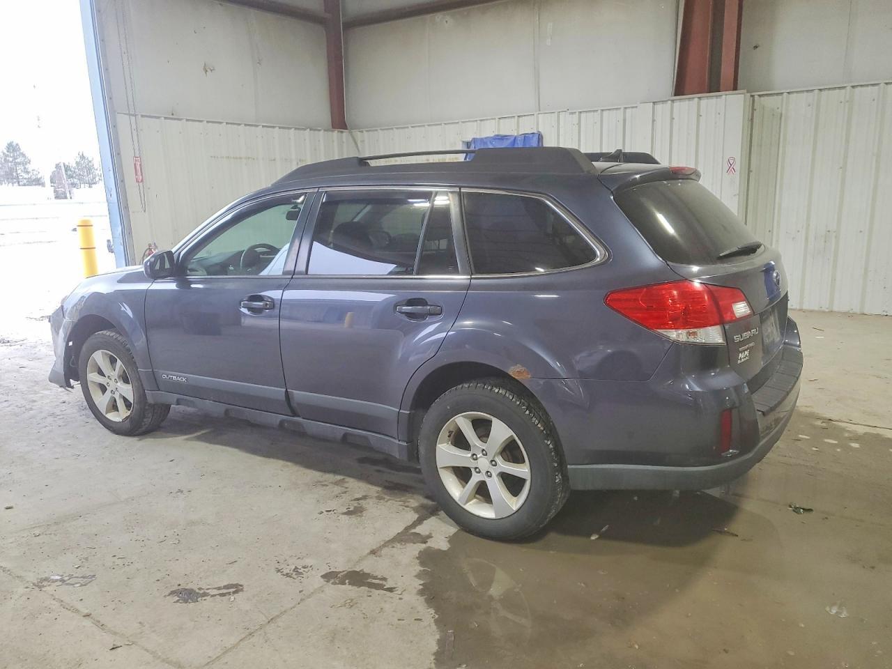 2014 SUBARU Outback