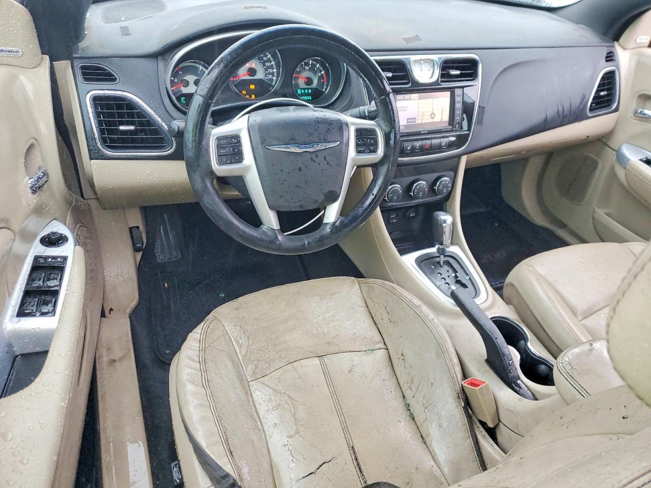 2011 CHRYSLER 200