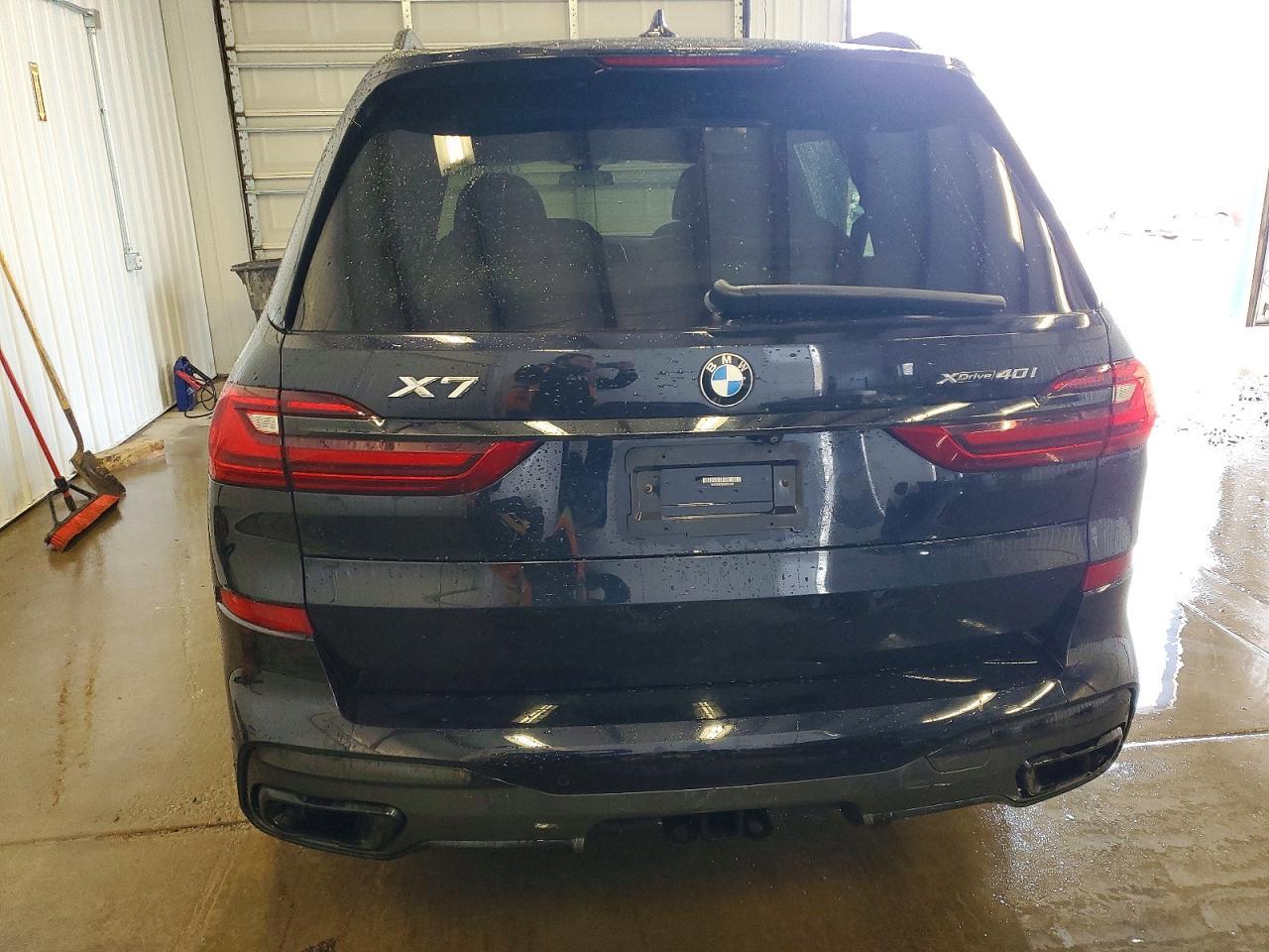 2020 BMW X7