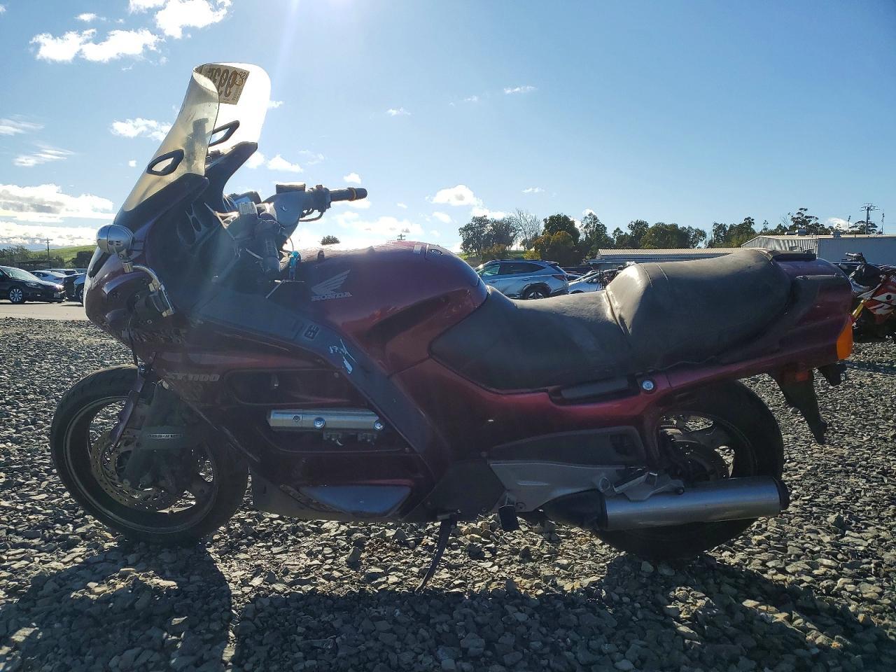 2000 HONDA ST1100