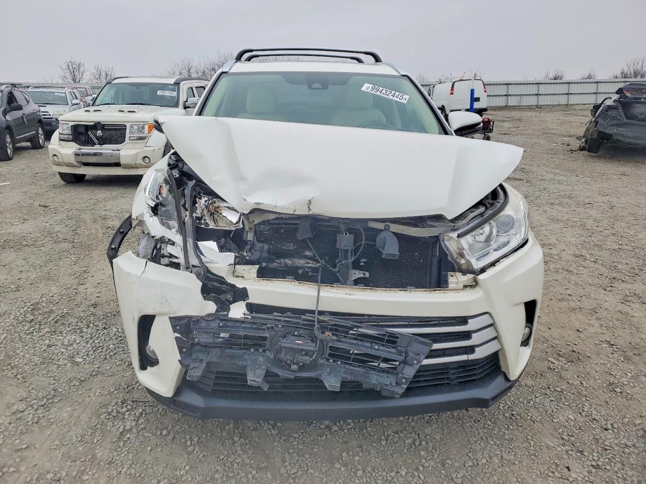 2017 TOYOTA HIGHLANDER