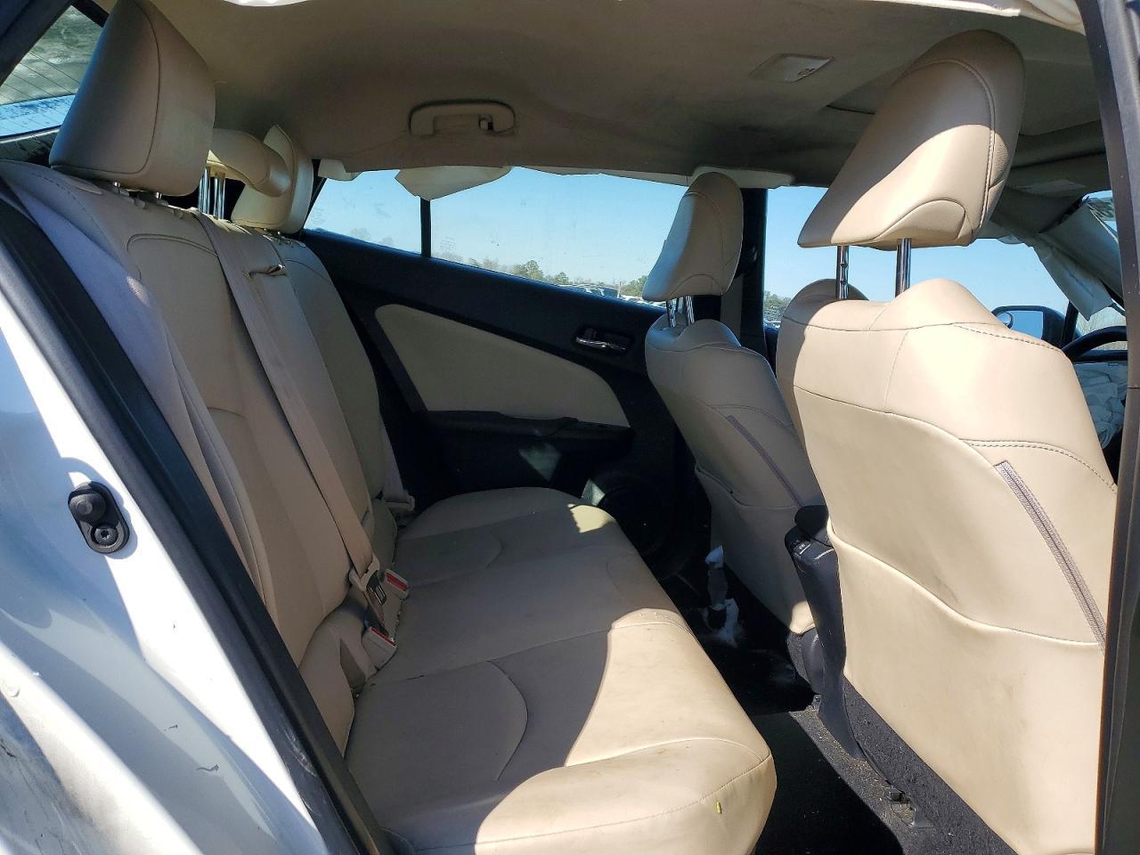 2019 TOYOTA PRIUS