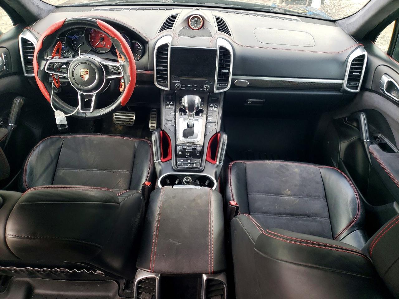 2017 PORSCHE CAYENNE