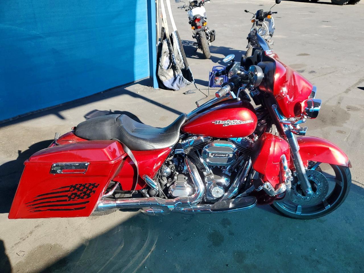 2012 HARLEY-DAVIDSON FLHX