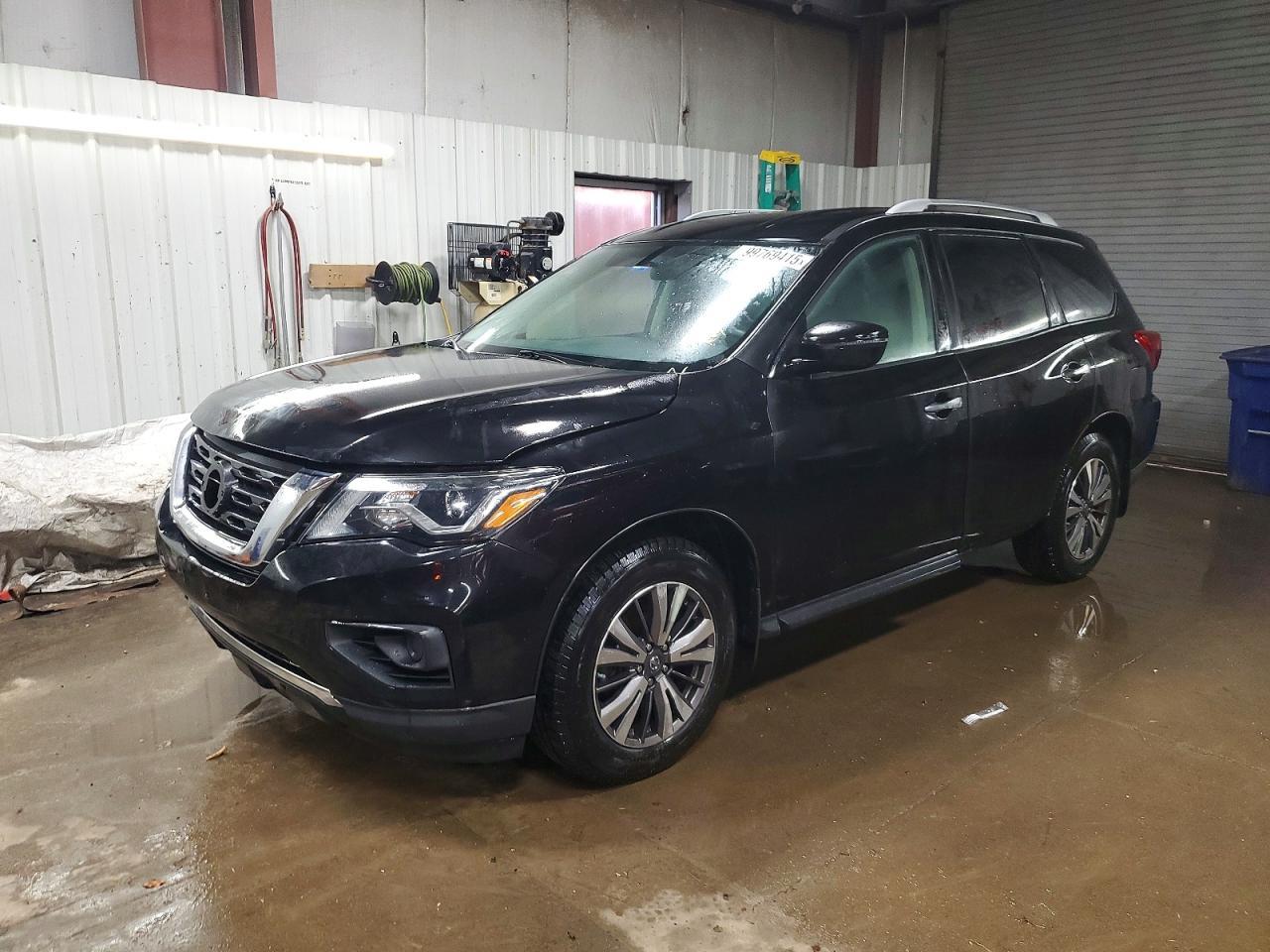 2017 NISSAN PATHFINDER