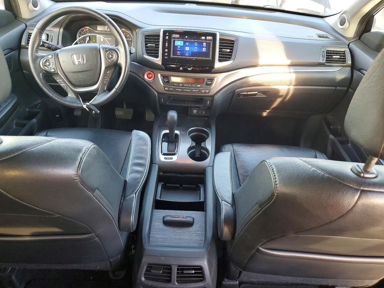 2017 HONDA PILOT