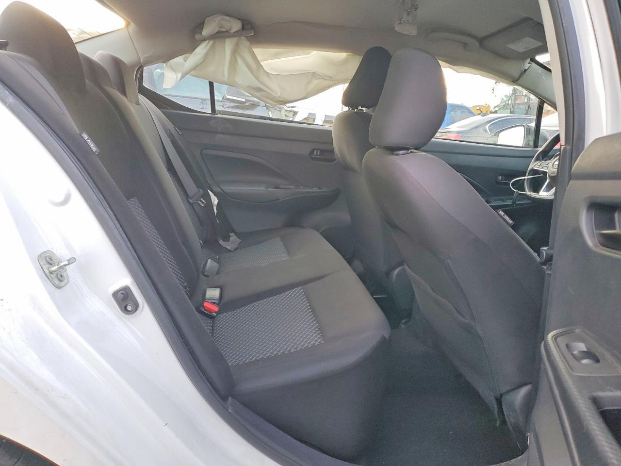 2021 NISSAN VERSA