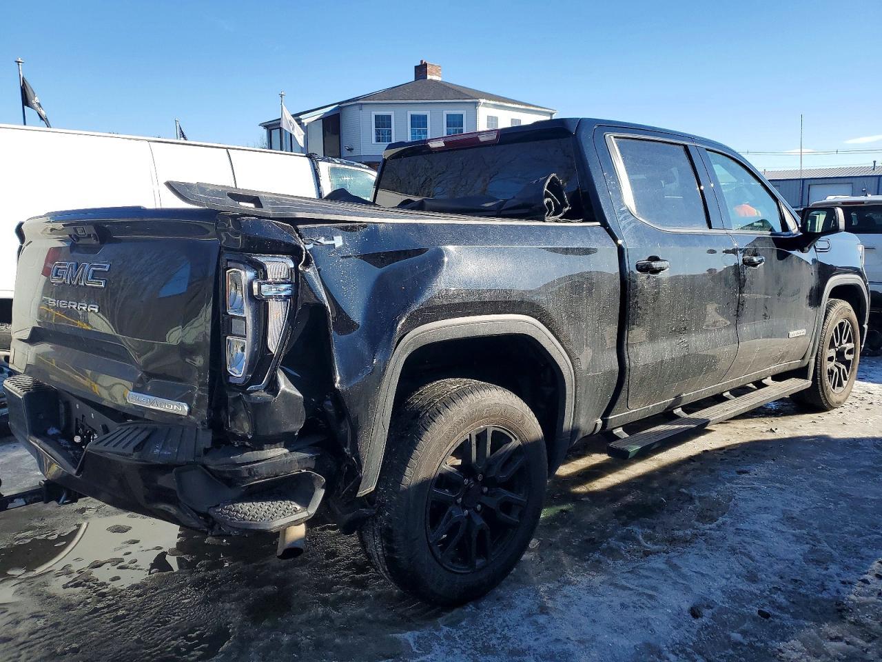2023 GMC Sierra