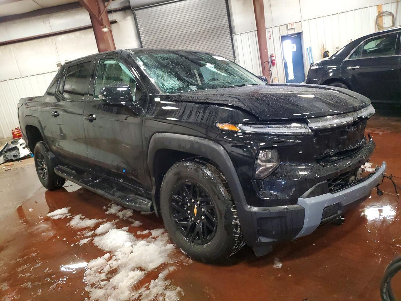 2025 CHEVROLET Silverado