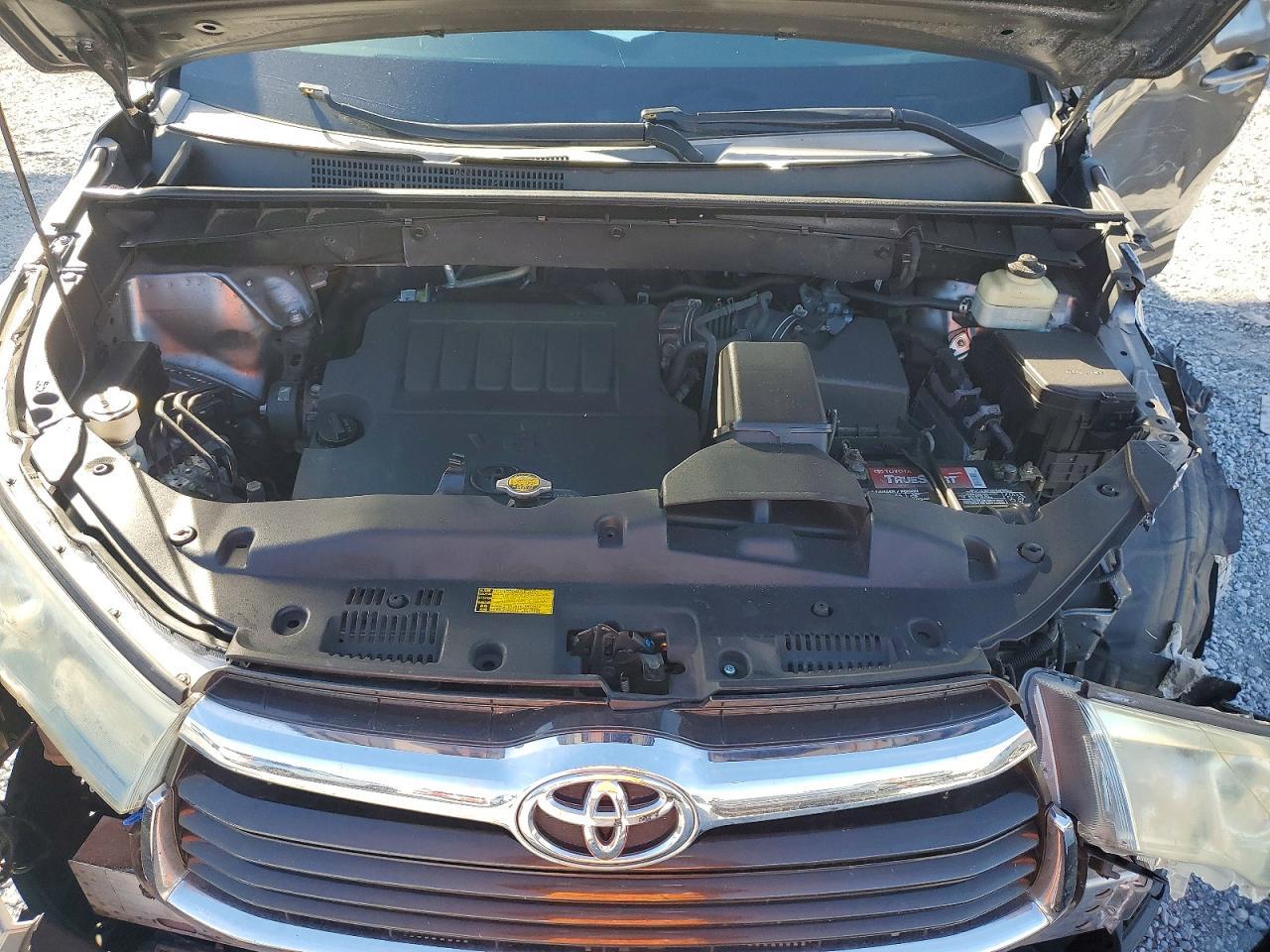 2015 TOYOTA HIGHLANDER