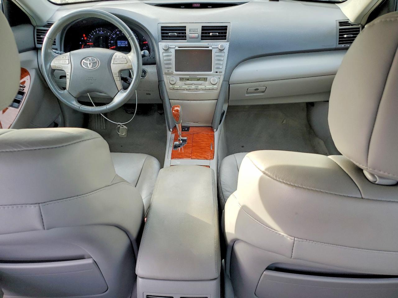 2010 TOYOTA CAMRY