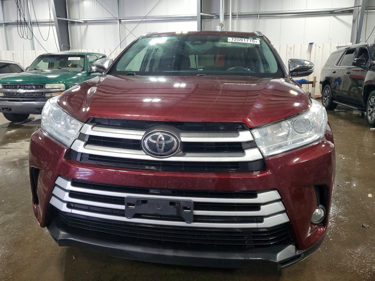 2017 TOYOTA HIGHLANDER