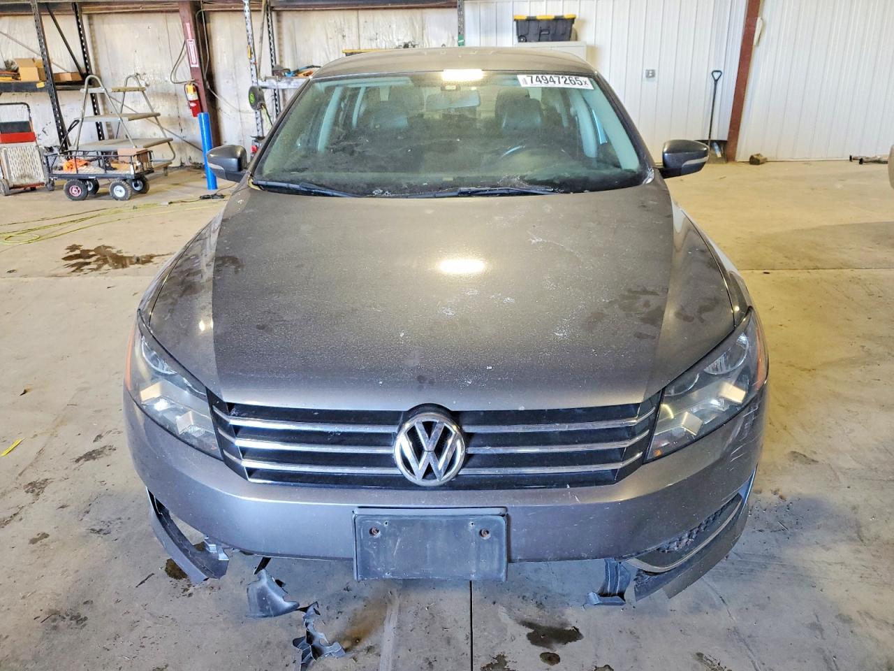 2014 VOLKSWAGEN Passat