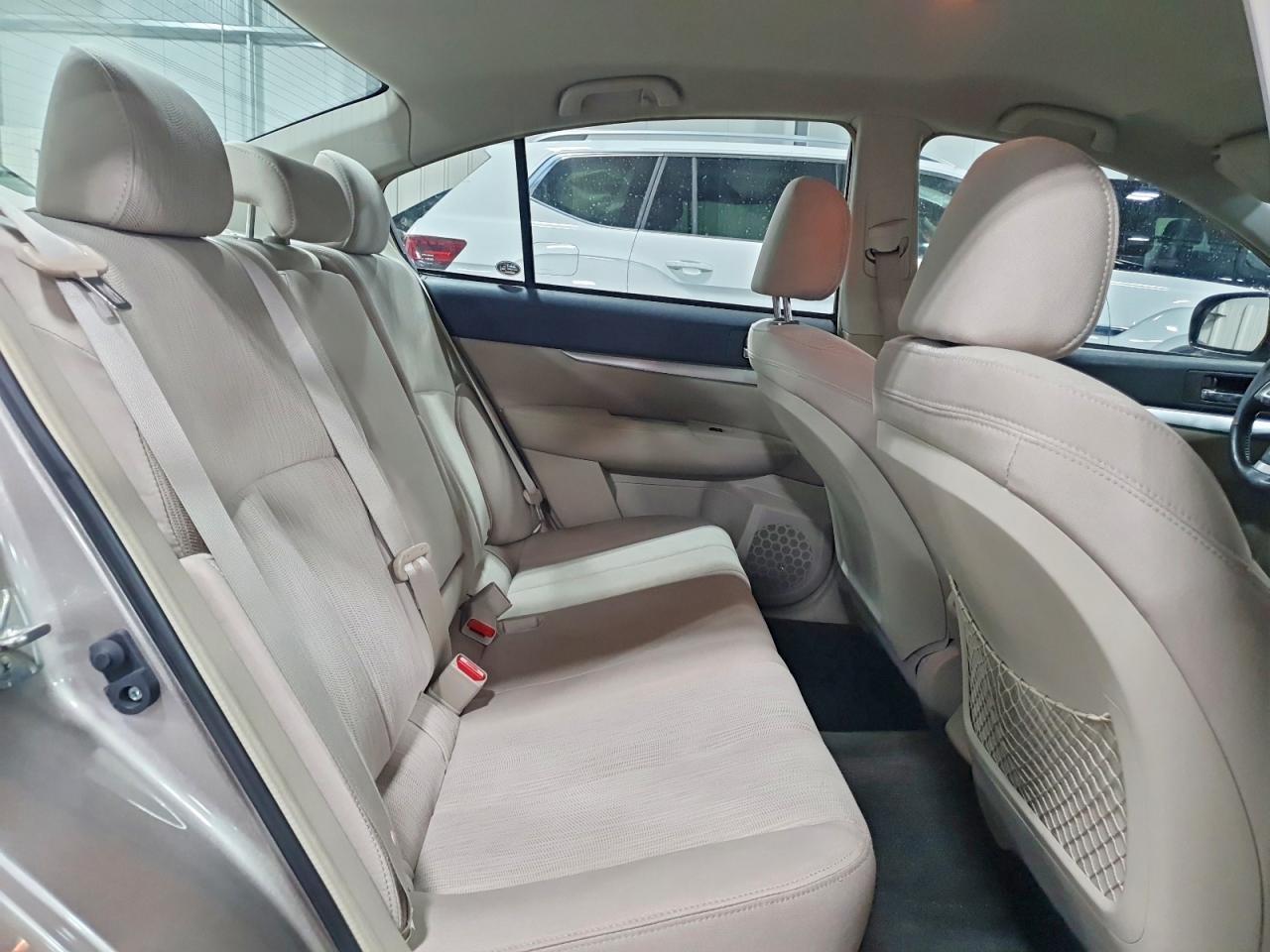 2014 SUBARU Legacy