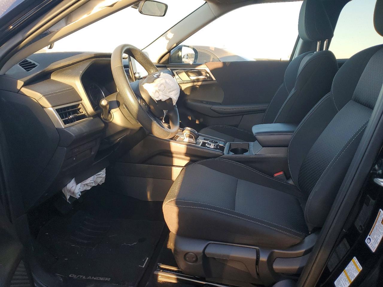 2024 MITSUBISHI outlander