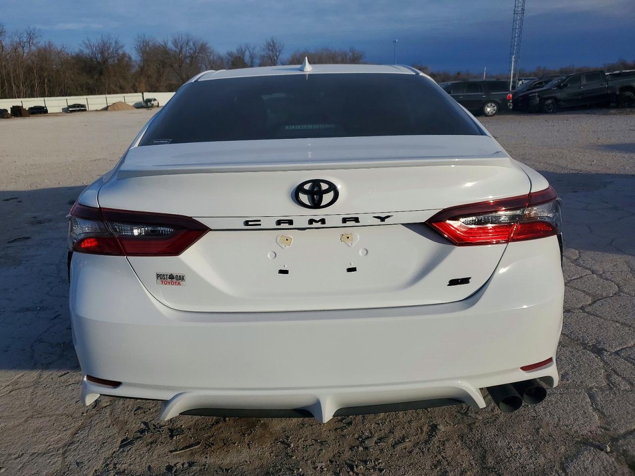 2024 TOYOTA CAMRY